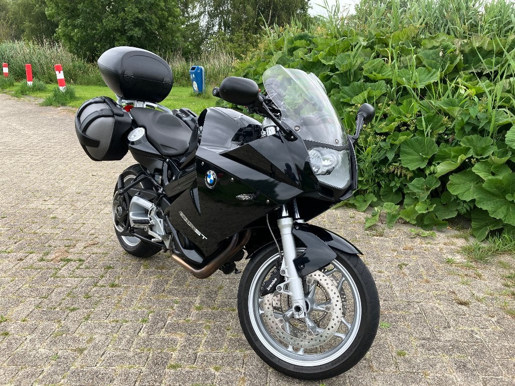 BMW F800ST 2011- 18.316 km -zeer mooi-  2e eigenaar -F800 ST, Motoren, Motoren | BMW, 2 cilinders, Motorrijbewijs A, Gebruikt