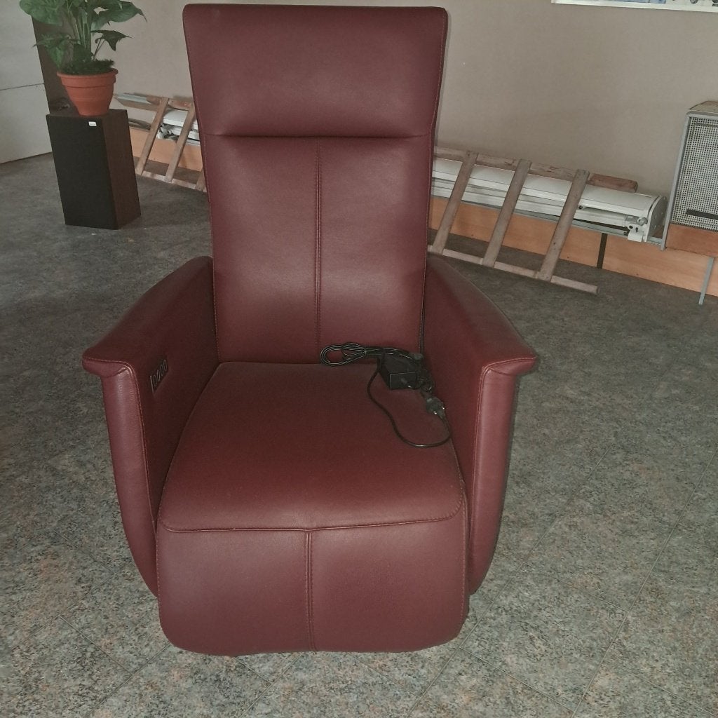 luxe elektrische prominent Toscana relaxfauteuil, Huis en Inrichting, Fauteuils, Ophalen, Zo goed als nieuw, Sta op stoel, 50 tot 75 cm