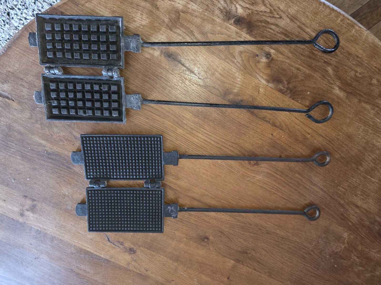 Set van 2 Antieke Wafelijzers - Gietijzer, Ophalen