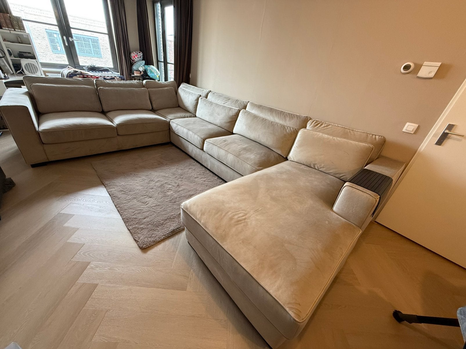 T&O Living Amalia U-bank 407x278 | Nieuwprijs €2.829 | ZGAN, Huis en Inrichting, Ophalen, Zo goed als nieuw