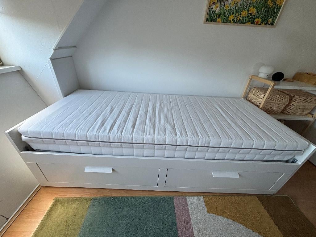 IKEA BRIMNES white sofa bed with 2 drawers and 2 mattresses, Huis en Inrichting, Slaapkamer | Bedden, Ophalen, Wit, Tweepersoons