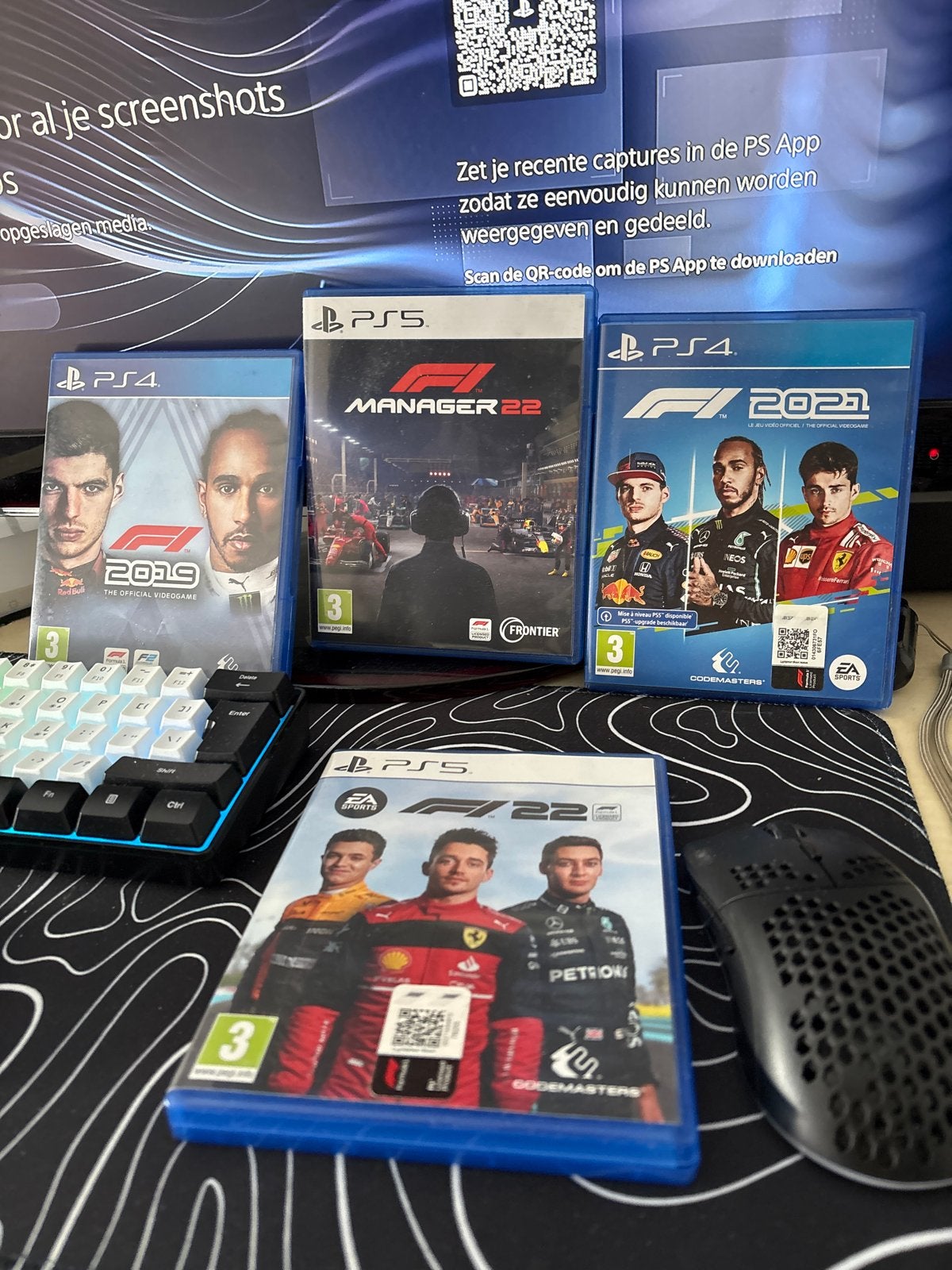 F1 Games Collectie: F1 2019, F1 2021, F1 22, F1 Manager 22, Ophalen, Online, 1 speler, Racen en Vliegen
