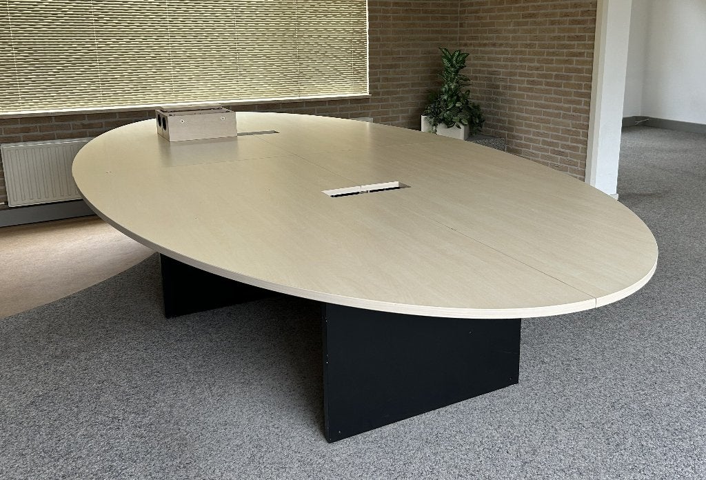 Vergadertafel, Vergader- of Presentatieruimte, Ophalen, Gebruikt, Tafel