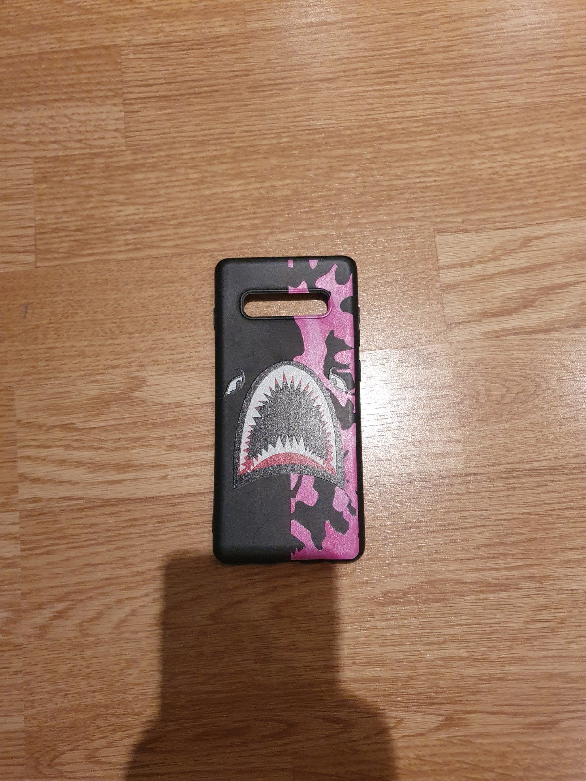 Samsung s10+ Telefoonhoesje met haaienprint - Zwart/Roze, Ophalen of Verzenden, Zo goed als nieuw, Hoesje of Tasje