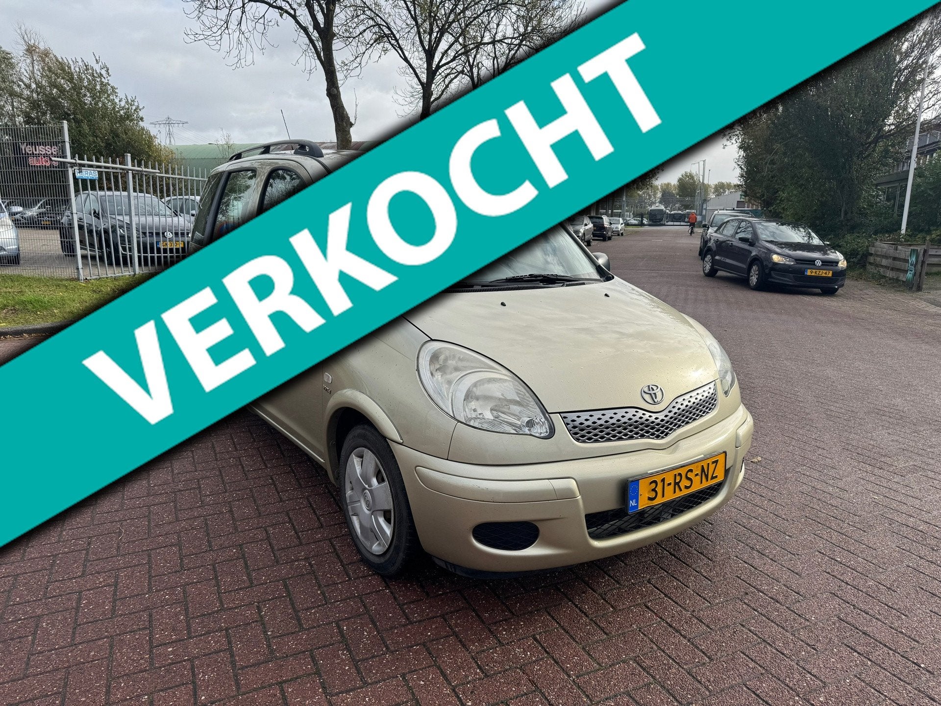 Toyota Yaris Verso 1.3 VVT-i Sol automaat, 4 cilinders, Yaris Verso, Beige, Bedrijf