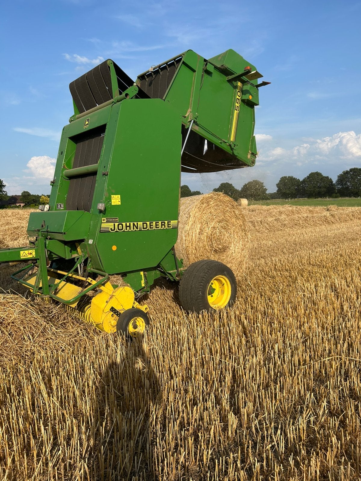 John Deere 590, Rondbalenpers, Hooipers, Stropers, Ophalen, Oogstmachine