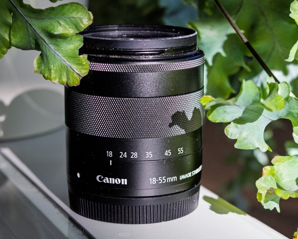 CANON EF-M 18-55MM + HOYA UV 52MM FILTER (icm. + CANON M5??), 60 tot 70 mm, Met schroefdraad, UV-filter, Ophalen of Verzenden