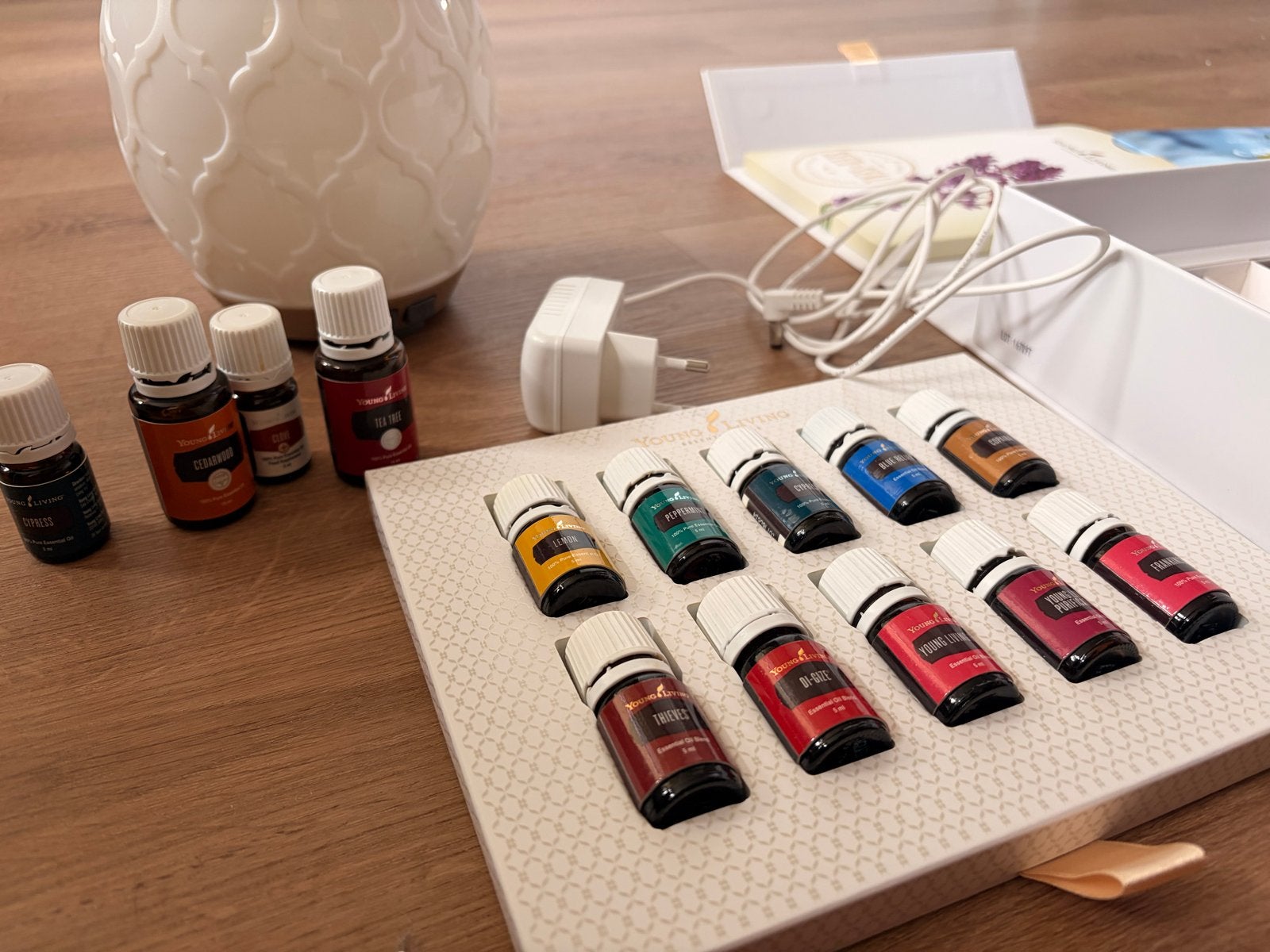 Young Living Etherische Oliën Startersset met Diffuser, Sport en Fitness, Gezondheidsproducten en Wellness, Ophalen, Gebruikt