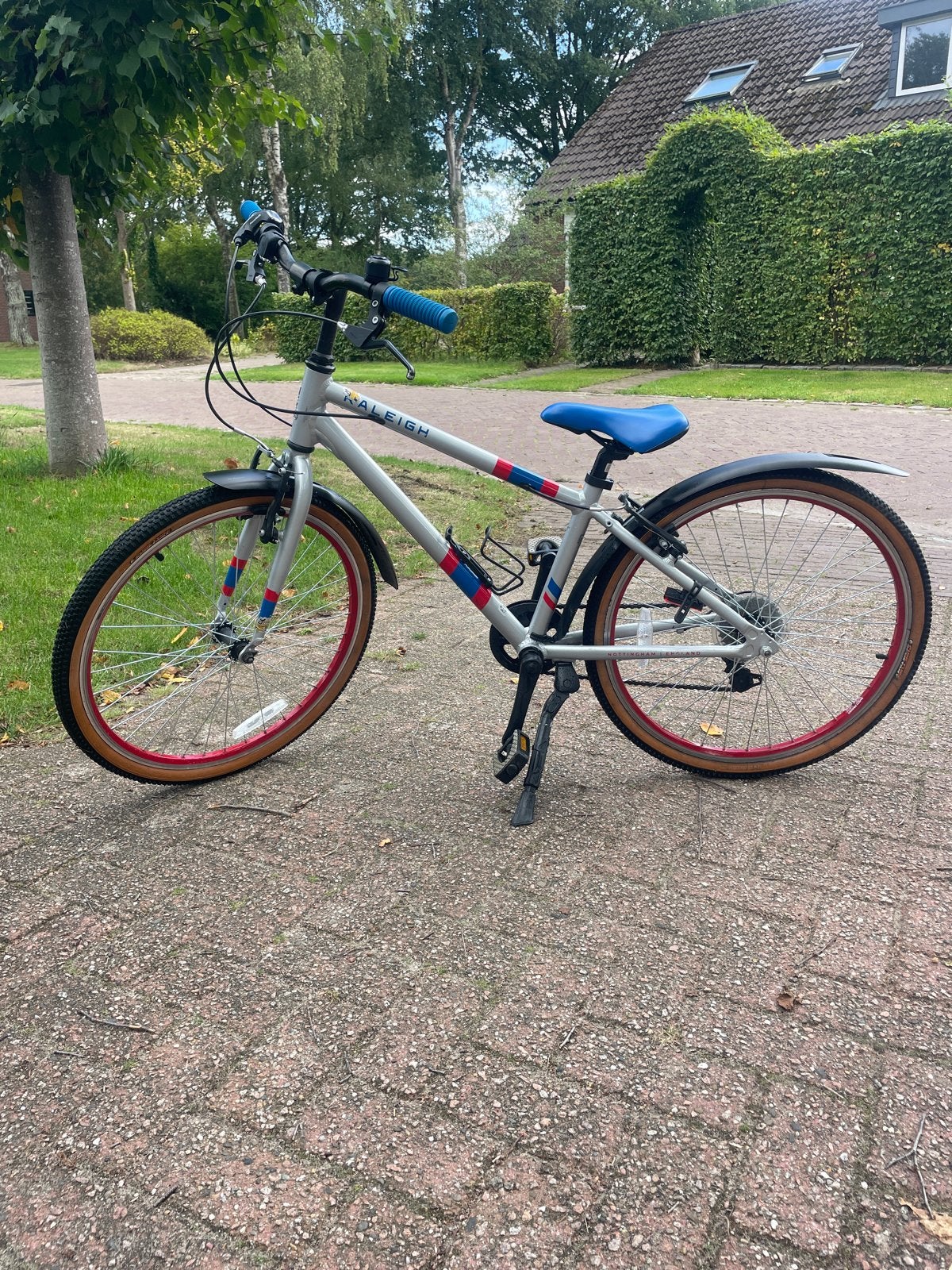 Raleigh kinderfiets 24 inch - Zo goed als nieuw, Ophalen, Zo goed als nieuw, Velgrem, 20 inch of meer