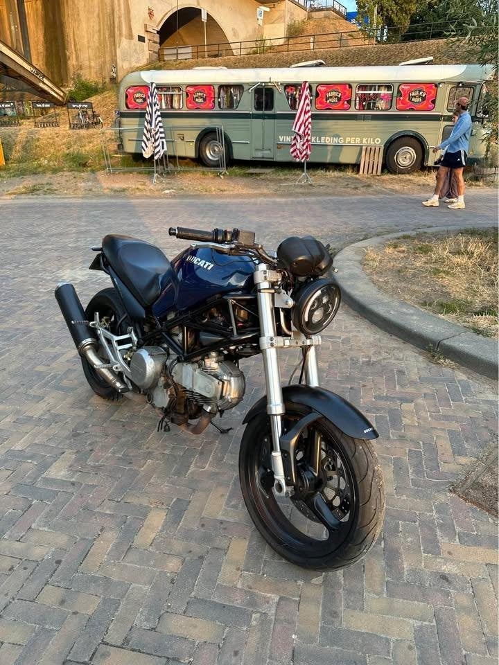Ducati Monster 600 op A2, Motoren, Motoren | Ducati, 2 cilinders, Gebruikt, Particulier, Sportuitlaat