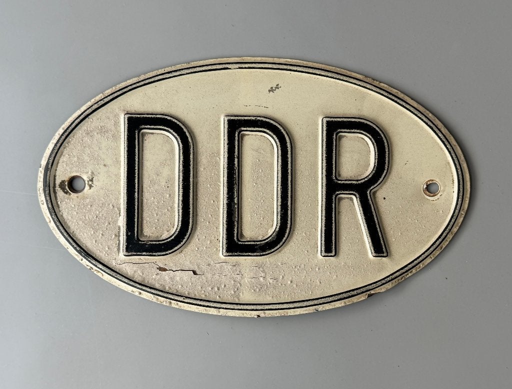 Origineel DDR Ovaal Autonummerbord Landenplaatje metaal, Verzamelen, Ophalen of Verzenden, Gebruikt, Auto's