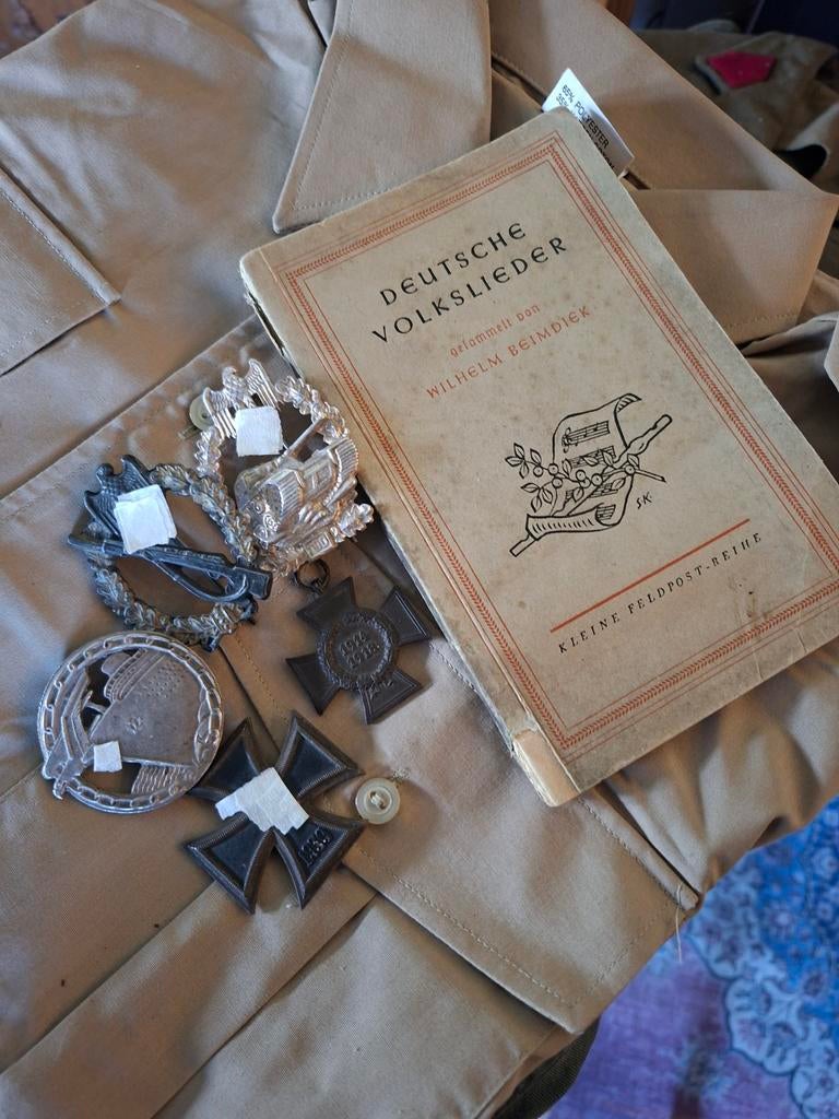 Lotje Duits, Insignes & veldpost(WO2) Zie beschrijving (18+), Verzamelen, Militaria | Tweede Wereldoorlog, Ophalen of Verzenden