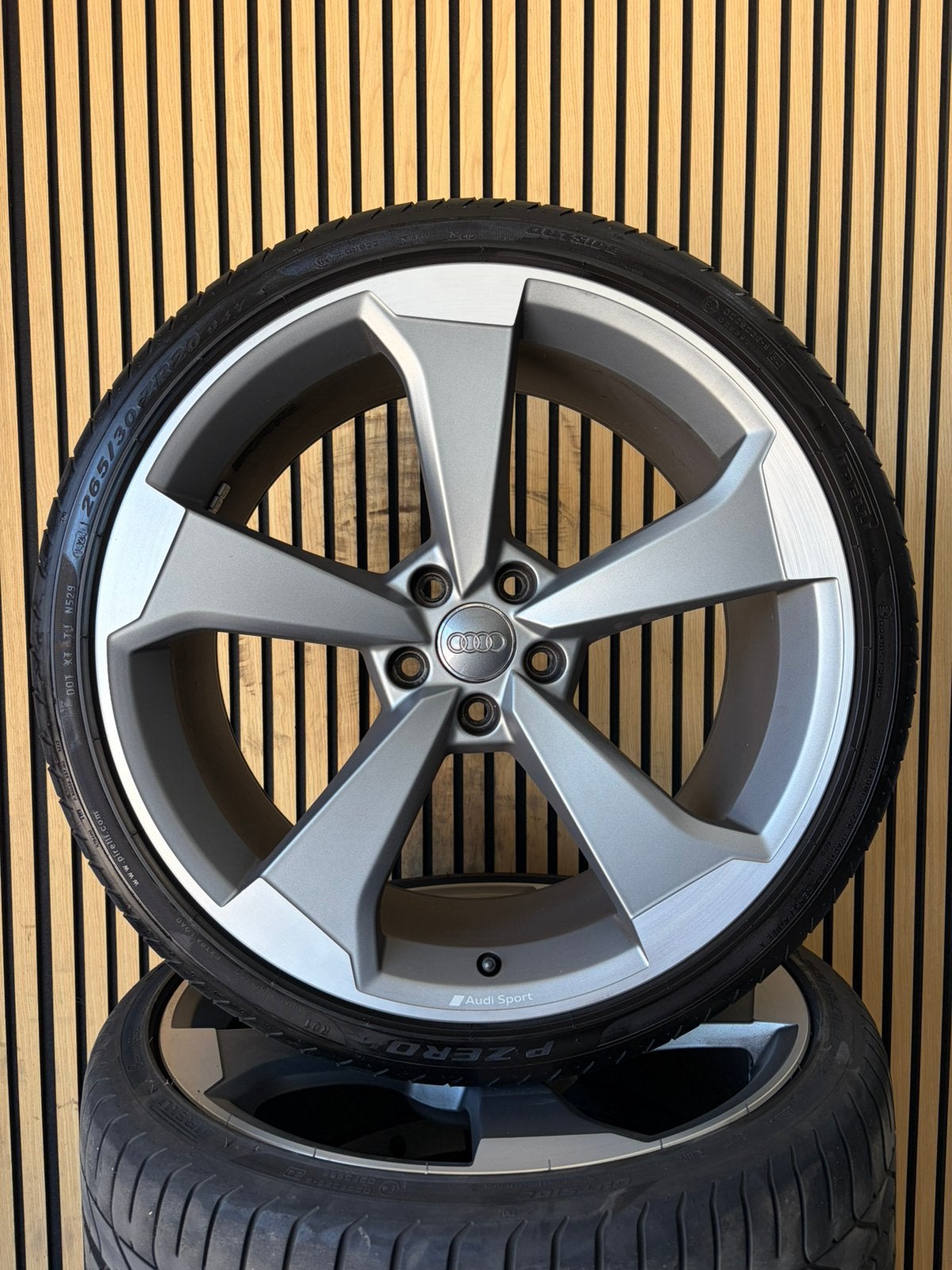 Originele 20” Audi Sport A4 A5 S4 S5 Zomerbanden B8 B9, Audi, Gebruikt, Banden en Velgen, Ophalen of Verzenden