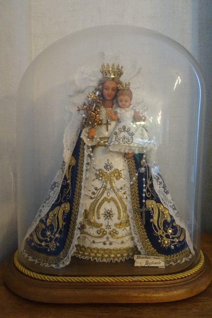 Moeder van Bijstand met origineel label, mondgeblazen stolp, Antiek en Kunst, Ophalen