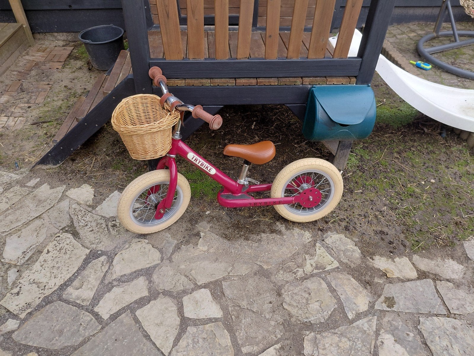 Trybike loopfiets rood met mandje, Ophalen, Gebruikt, Loopfiets