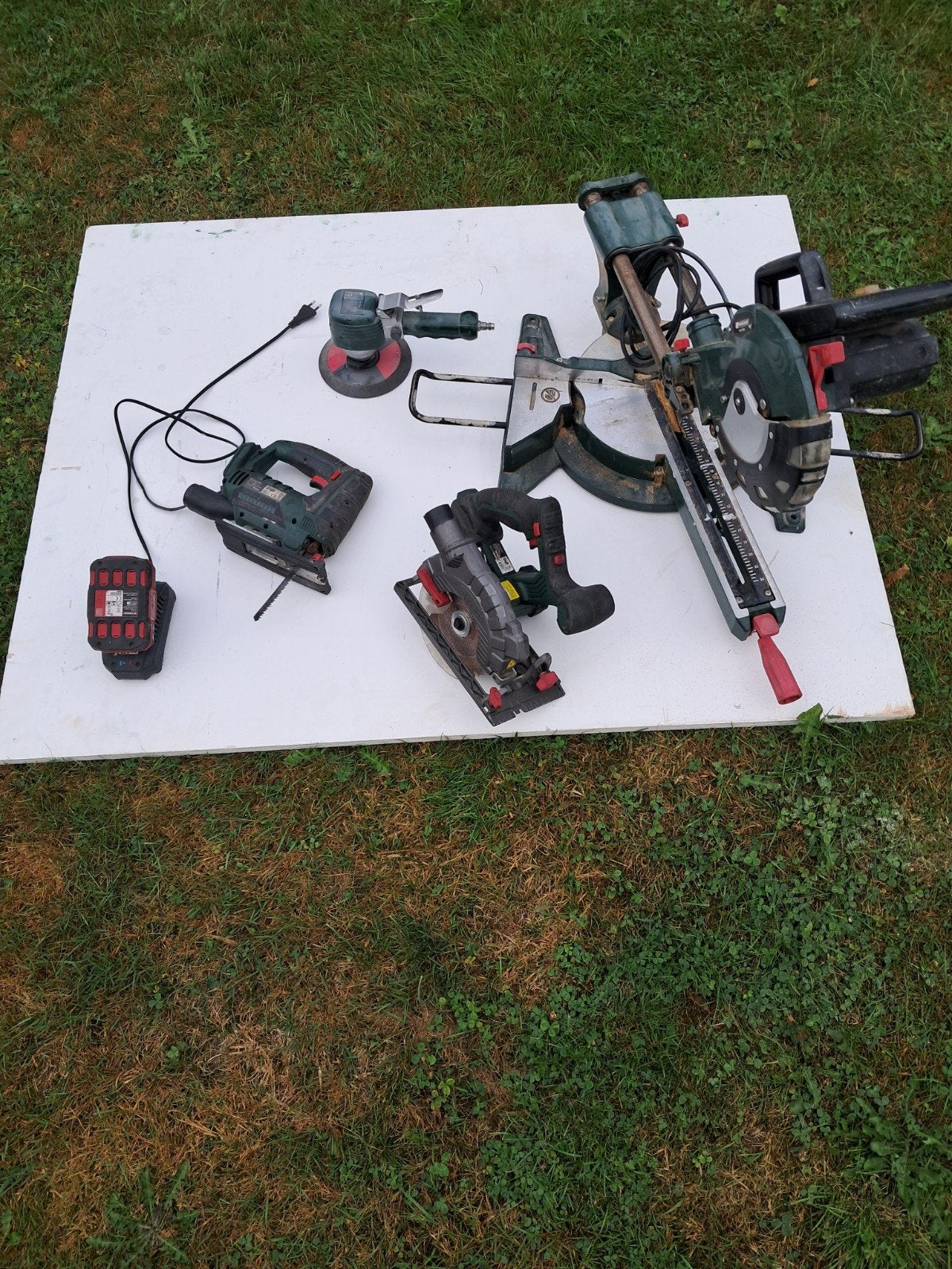 Diverse zaagmachines en schuurmachine - Bosch, Ophalen, Gebruikt, 70 mm of meer, 600 tot 1200 watt