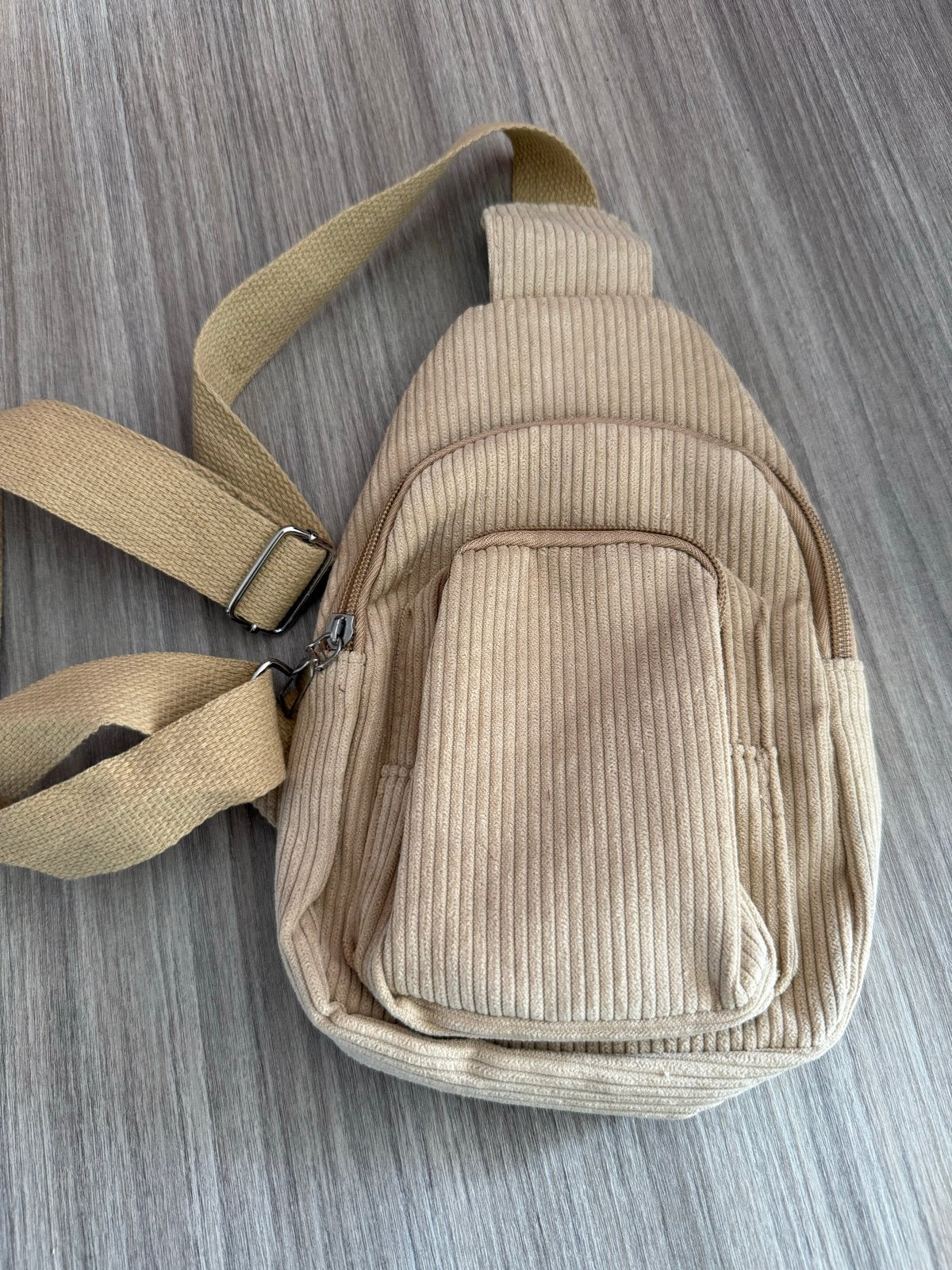 Mini Beige ribfluwelen sling bag / schoudertas, Ophalen, Nieuw, Beige, Overige merken