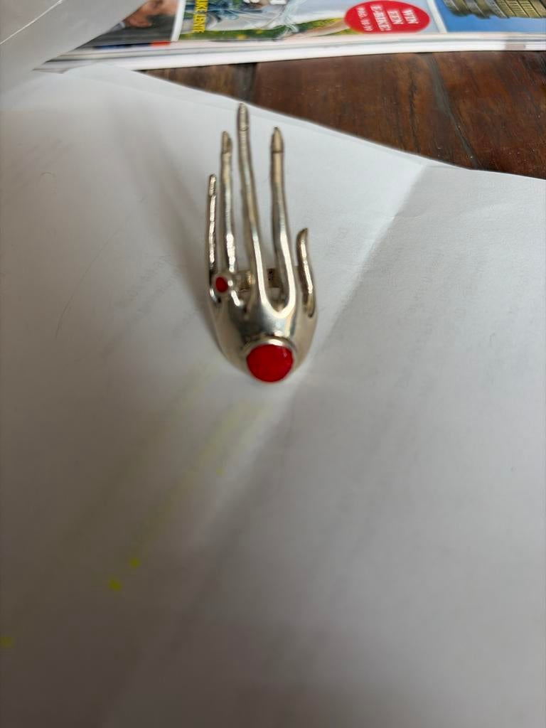 Unieke Retro Vintage Antieke Zilveren Ring met Bloedkoraal, Gebruikt, Ophalen of Verzenden, 17 tot 18, Met edelsteen