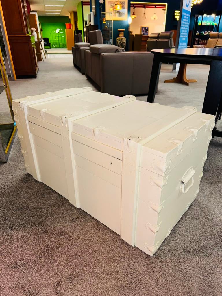 Grote zware hutkoffer kist salontafel, Ophalen of Verzenden, A, A, A