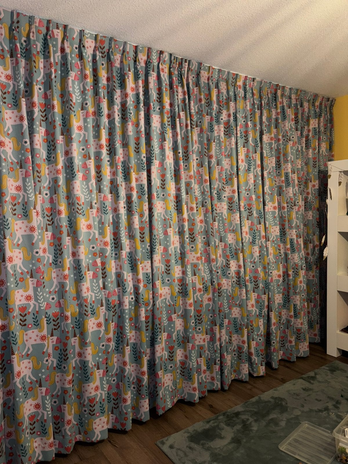 Grote unicorn gordijnen 4,15 breedte, Huis en Inrichting, Ophalen of Verzenden, Zo goed als nieuw