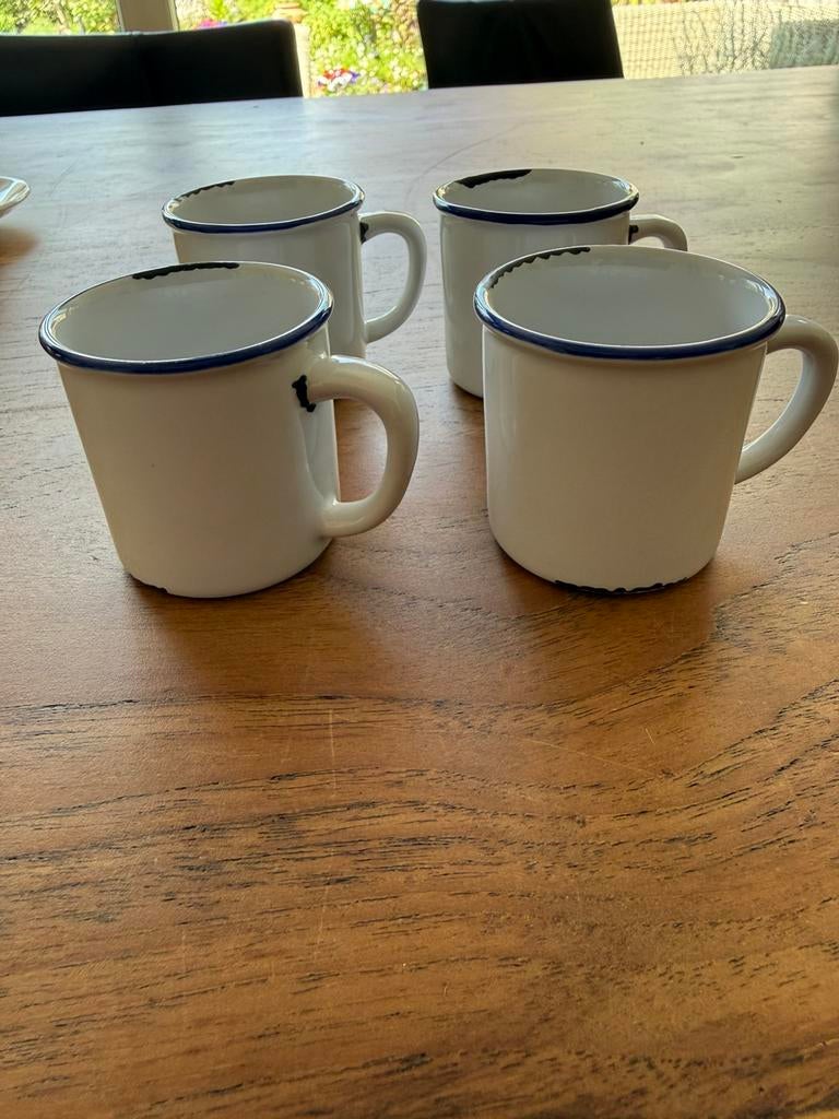 Vier espresso kopjes van Rob Brandt, Keramiek, Ophalen of Verzenden, Zo goed als nieuw, Overige stijlen