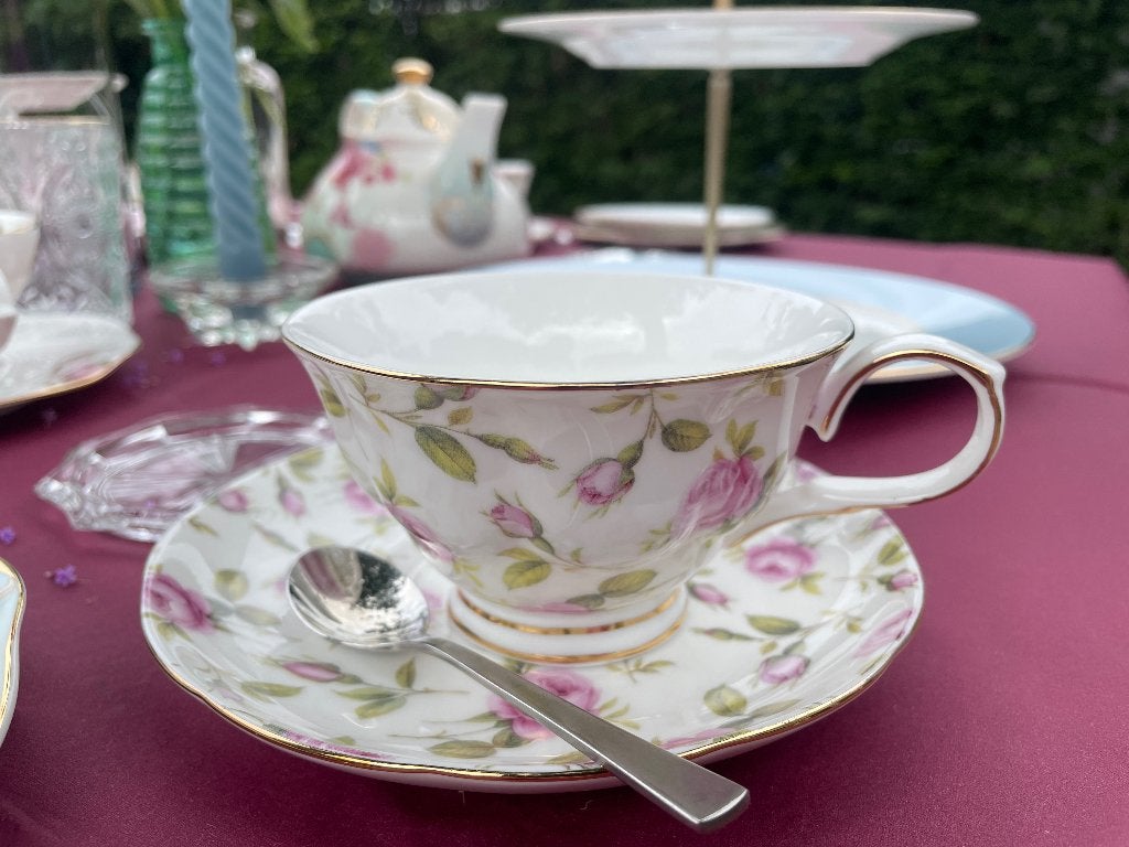 Leuk High Tea servies huren, Bloemenservies mix en match, Ophalen, Gebruikt, Overige merken, Overige stijlen