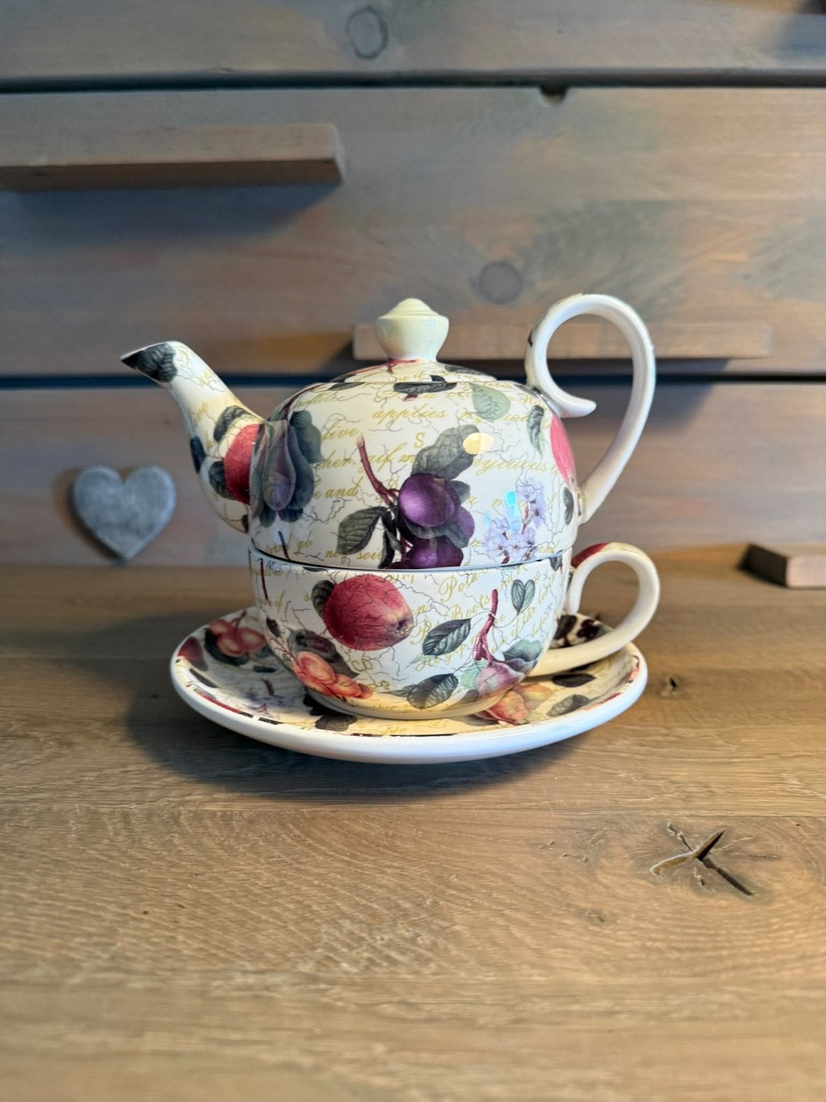 Theepot met kop en schotel - Diverse designs, Overige merken, Keramiek, Ophalen of Verzenden, Zo goed als nieuw