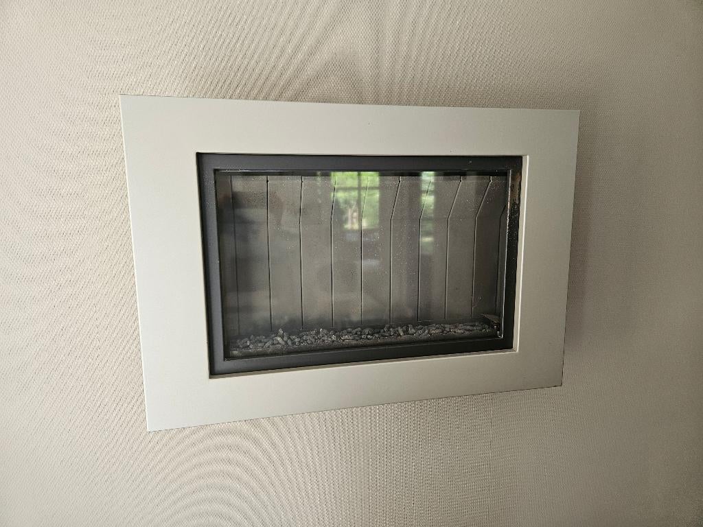 Te koop aangeboden: goed onderhouden gaskachel, Ophalen, Gas, Zo goed als nieuw, Hangend