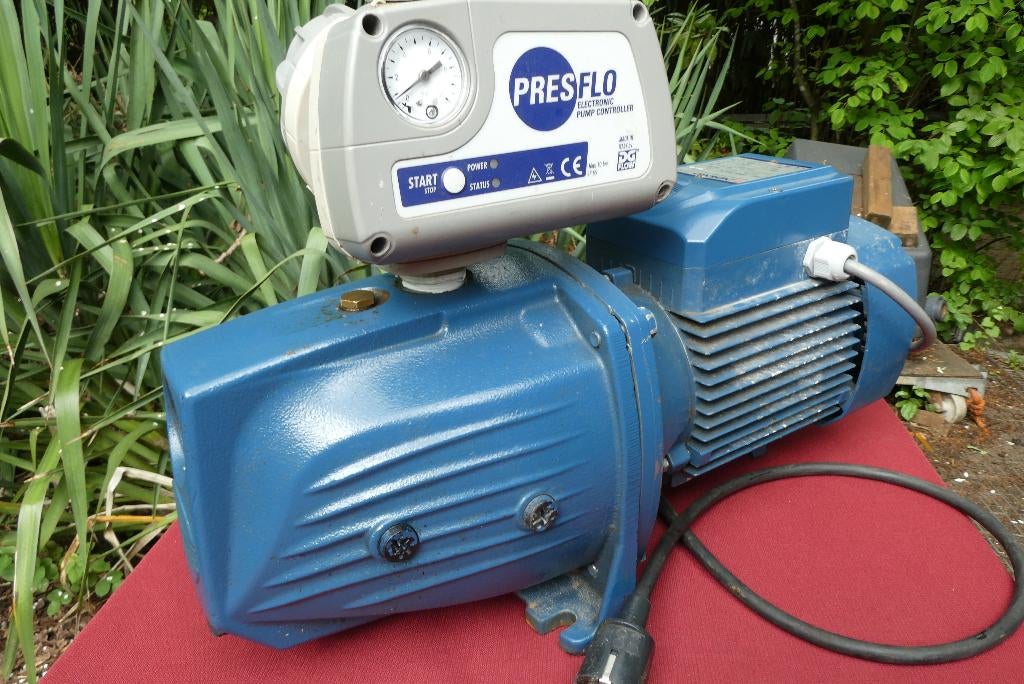 Waterpomp ,Pedrollo -230V-7.2 kuub p/u-6 Bar /2HP 120 l/m, Ophalen, Zo goed als nieuw, Elektrisch, Beregeningspomp