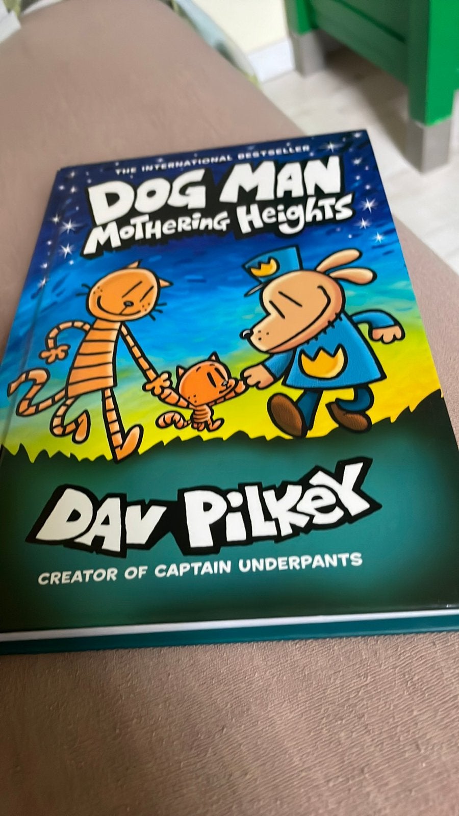 Dog man deel 10 engels, Ophalen of Verzenden, Zo goed als nieuw, Cartoons