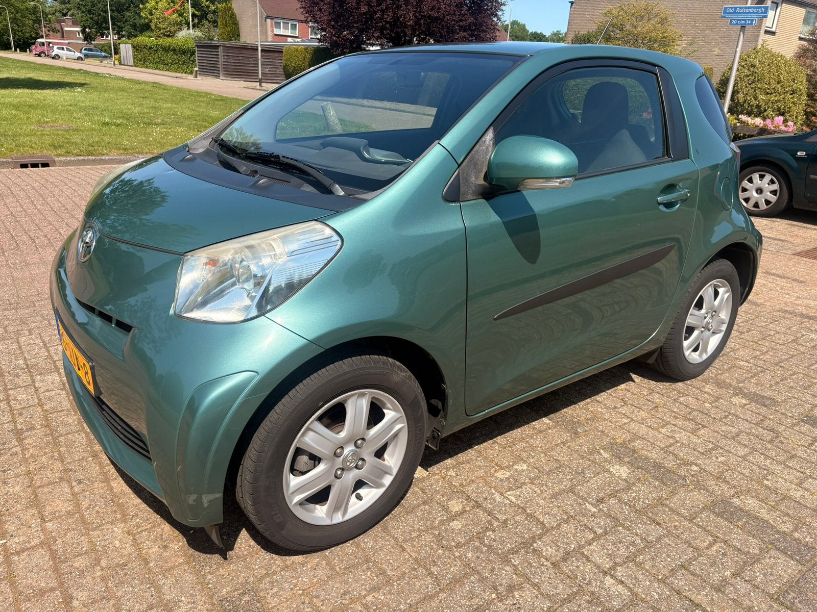 Toyota IQ 1.0 vvti 2010 Groen apk mei 27 123000 km nap, 4 stoelen, Origineel Nederlands, Handgeschakeld, 3 cilinders