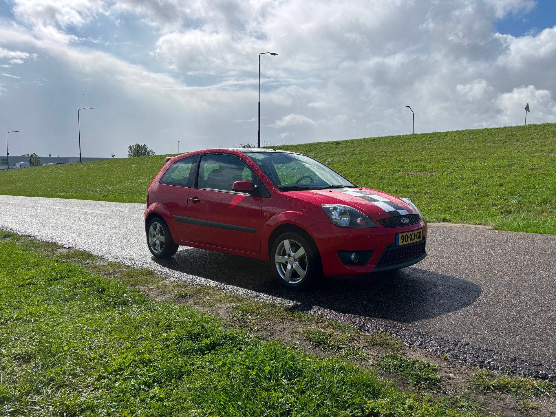 Ford Fiesta 1.6-16V Rally Edition, Voorwielaandrijving, 1596 cc, 4 cilinders, Leder en Stof