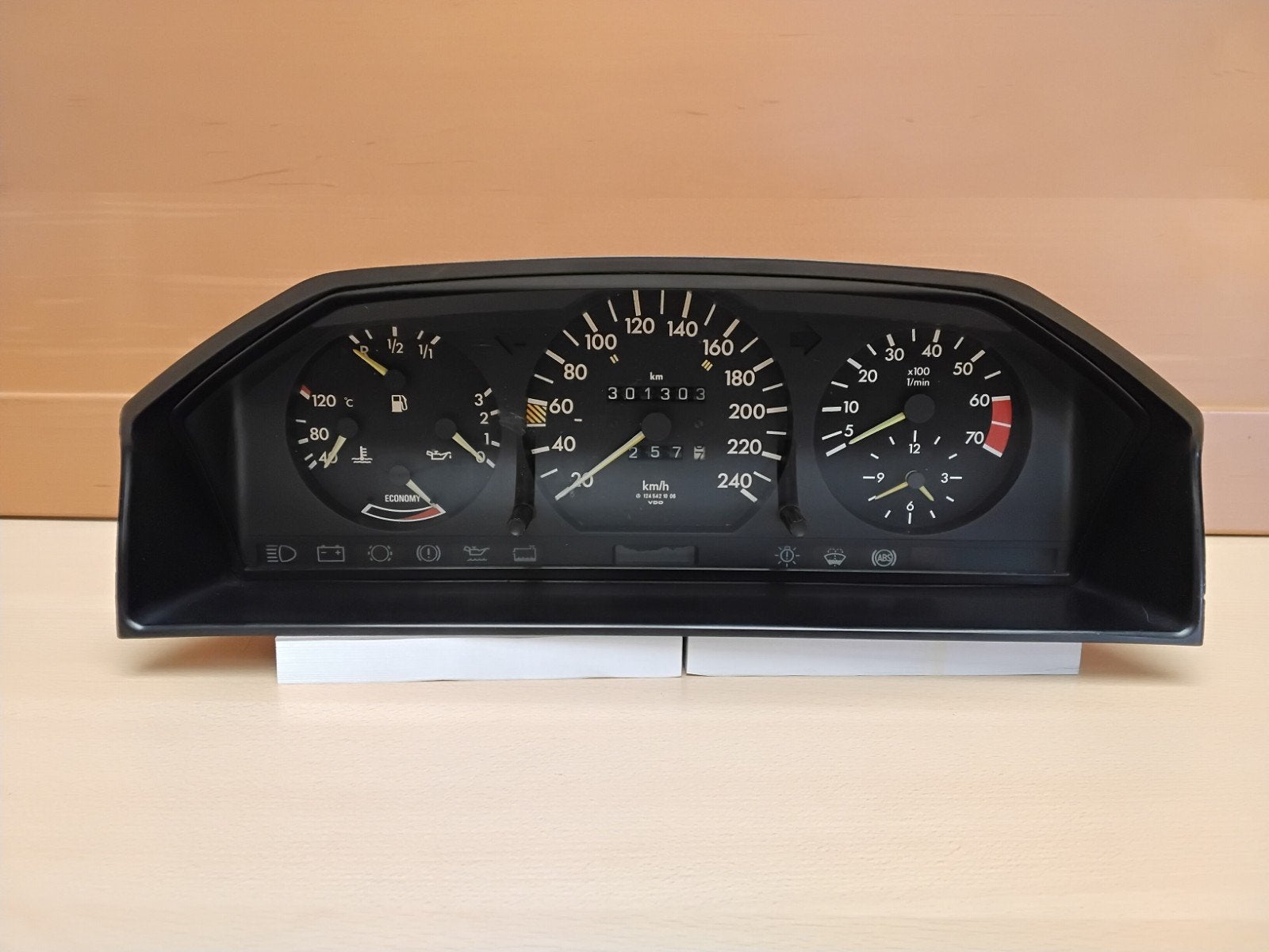 Mercedes W124 300E Tellerklok 1985, Ophalen of Verzenden, Gebruikt, Mercedes-Benz