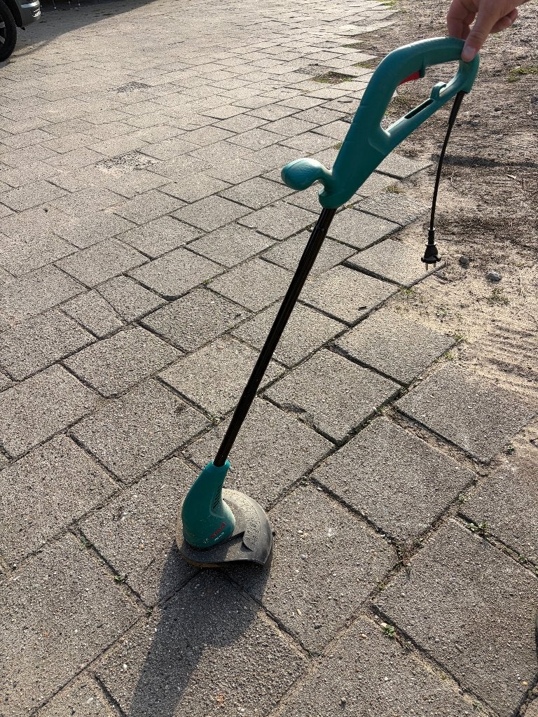 Grastrimmer, elektrisch, Ophalen, Gebruikt, 10 tot 30 cm, Bosch