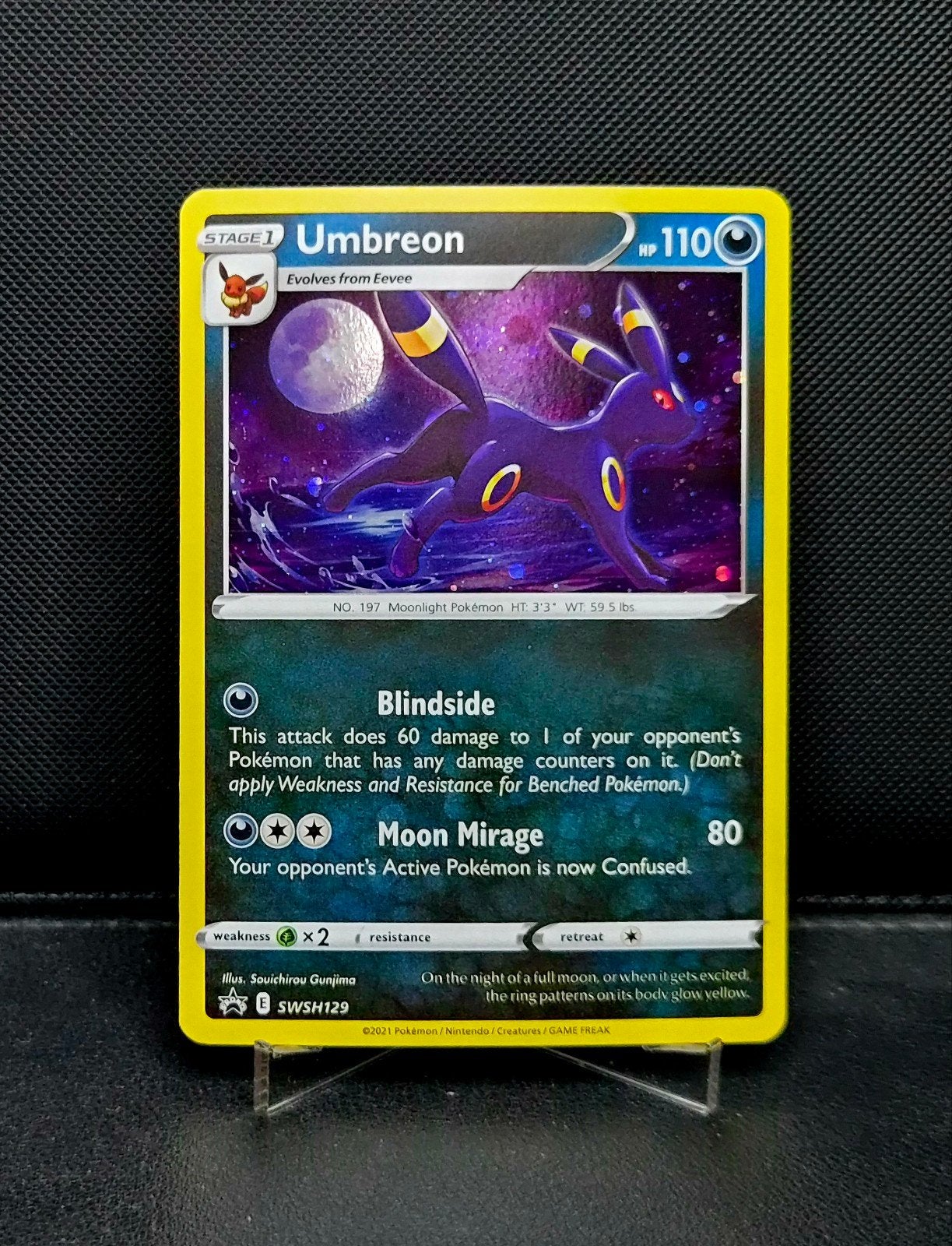 Umbreon Cosmos Holo SWSH129 Promo kaart 2021 NM, Hobby en Vrije tijd, Verzamelkaartspellen | Pokémon, Zo goed als nieuw, Ophalen of Verzenden