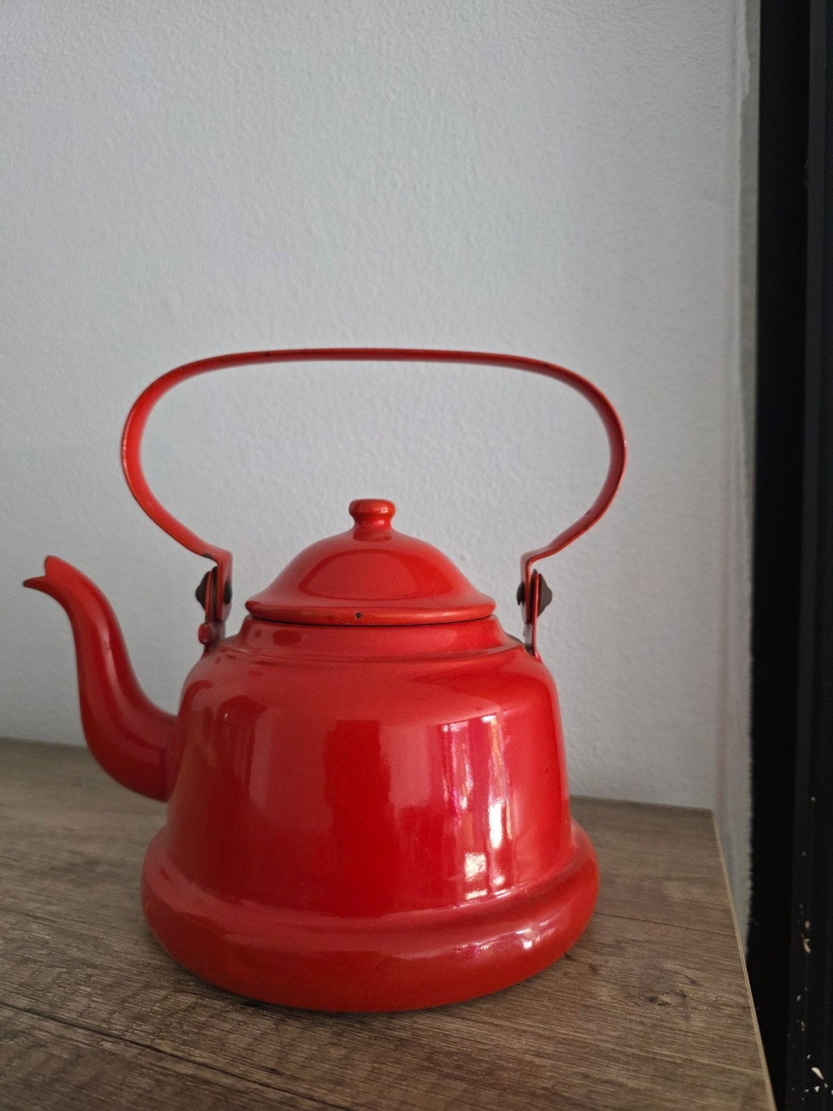 Vintage rode emaille fluitketel - 20 cm hoog, Ophalen