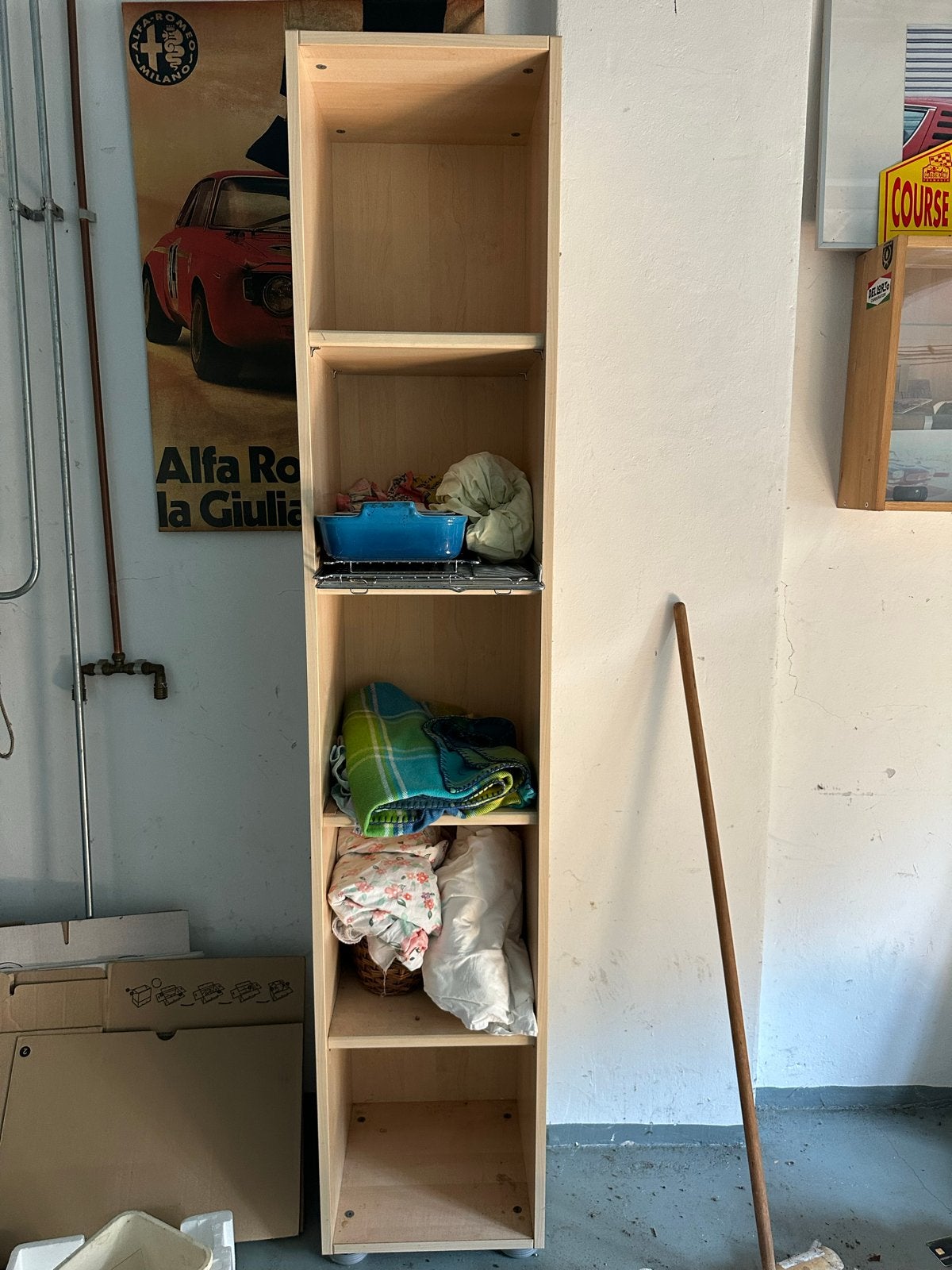 Houten kast met planken (zonder inhoud), Ophalen, Met plank(en), Minder dan 50 cm, Gebruikt