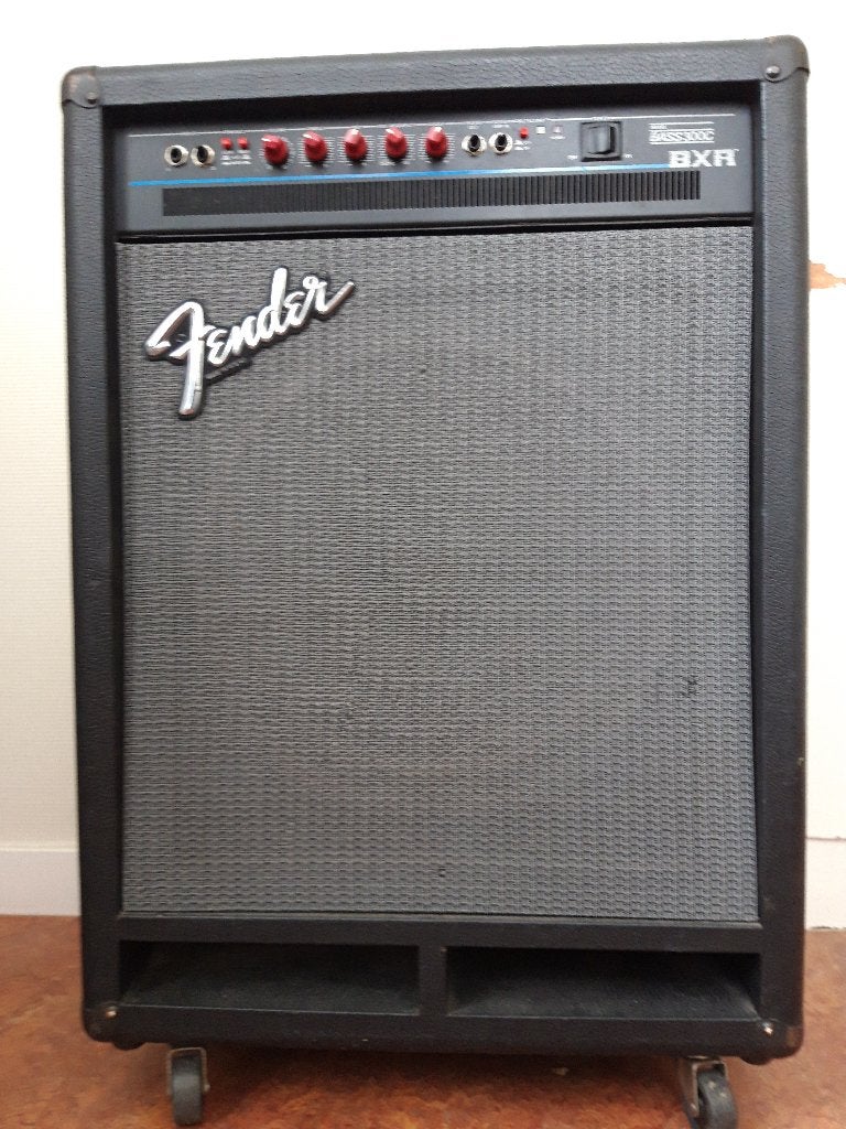 Fender 300 Watt Basversterker, Vintage, Ophalen, Gebruikt, Basgitaar, 100 watt of meer