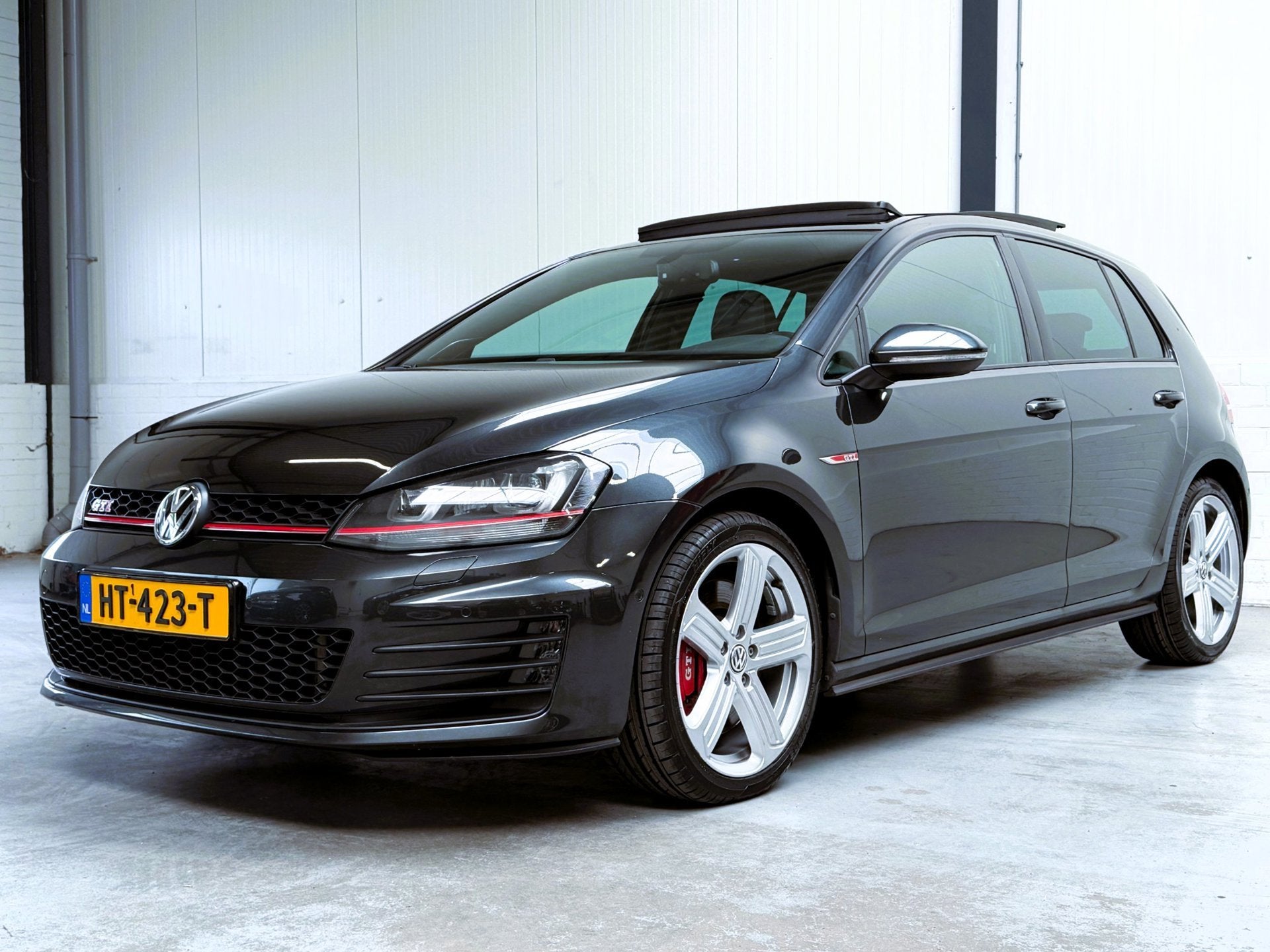 Volkswagen Golf 2.0 TSI GTI Performance|DCC|Pano|Org NL|DYN, Gebruikt, 4 cilinders, 1984 cc, Alcantara
