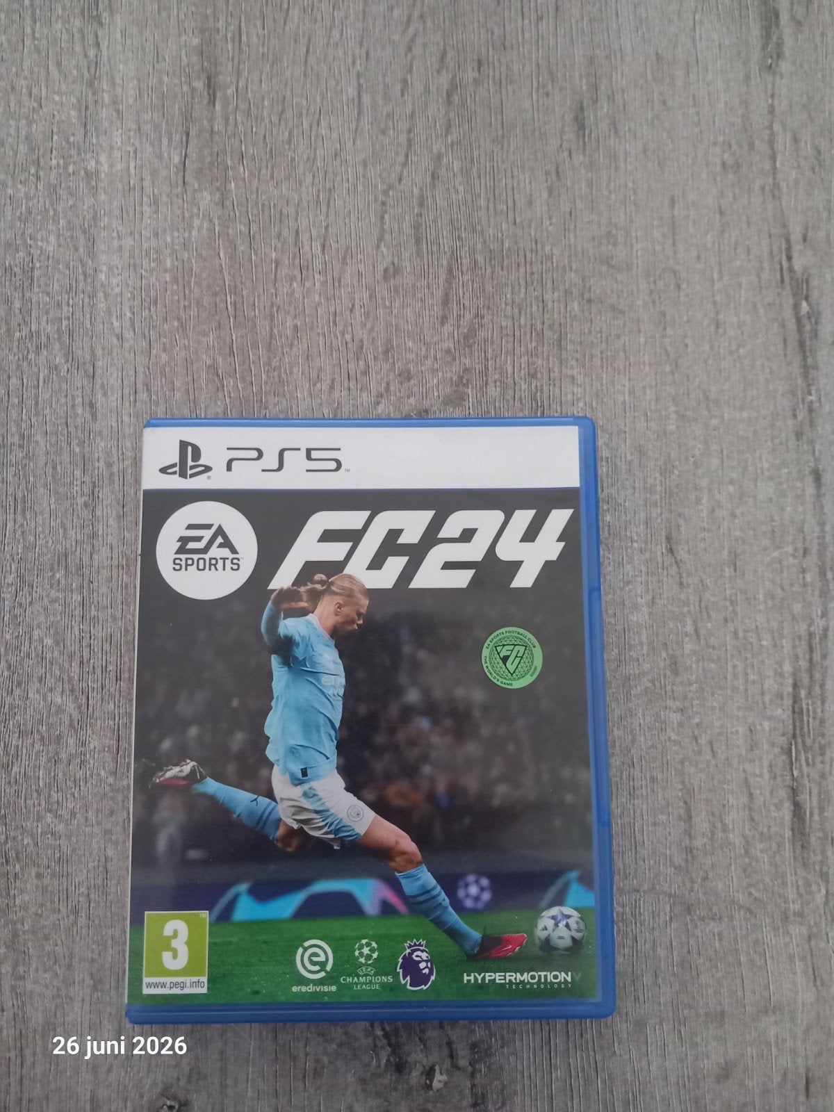 FIFA 22 (PS4), FC 24 (PS5) & Mario + Rabbids (Switch), Ophalen, Gebruikt, 2 spelers, Eén computer