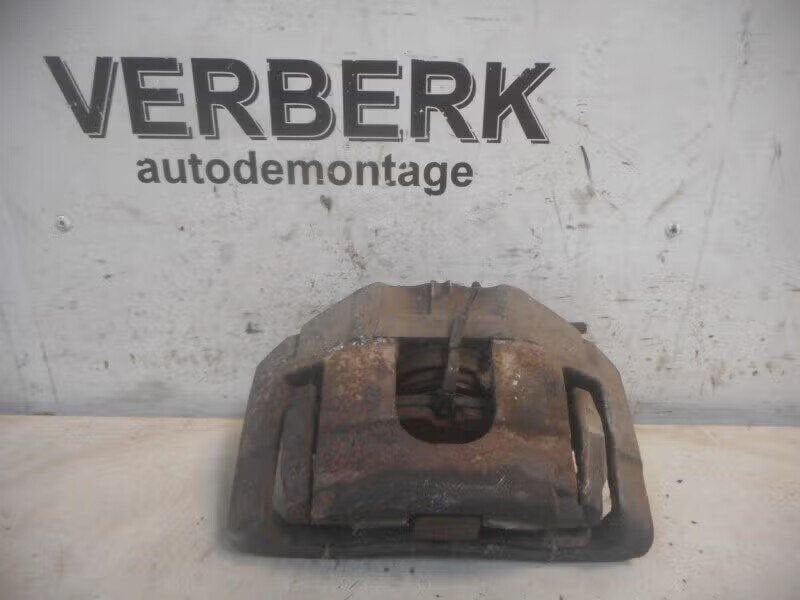 REMKLAUW LINKS VOOR Opel Vectra C GTS (fnrg-60), Bahnhofsplatz 65423 Rüsselsheim am Main, DE, Gebruikt, Opel, Opel Automobile GmbH