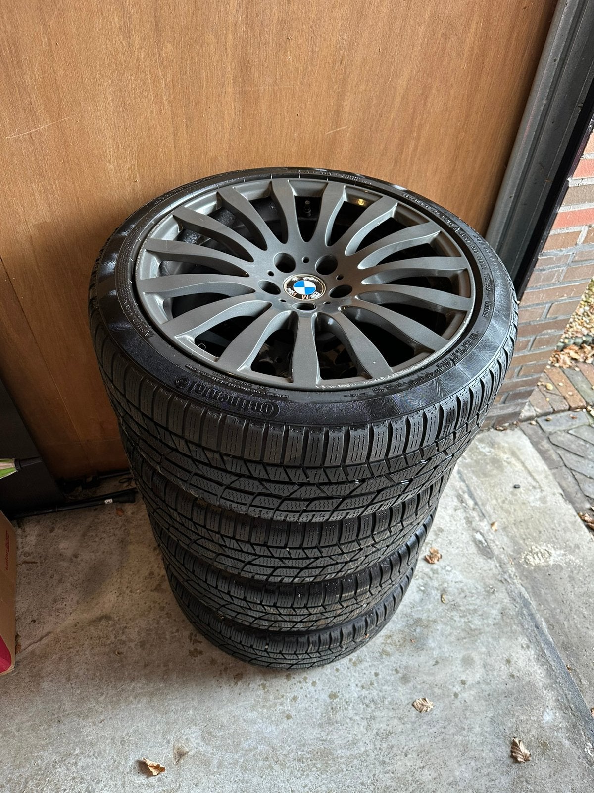Set BMW velgen met Continental winterbanden 245/40R19, Banden en Velgen, Winterbanden, Personenwagen, Ophalen