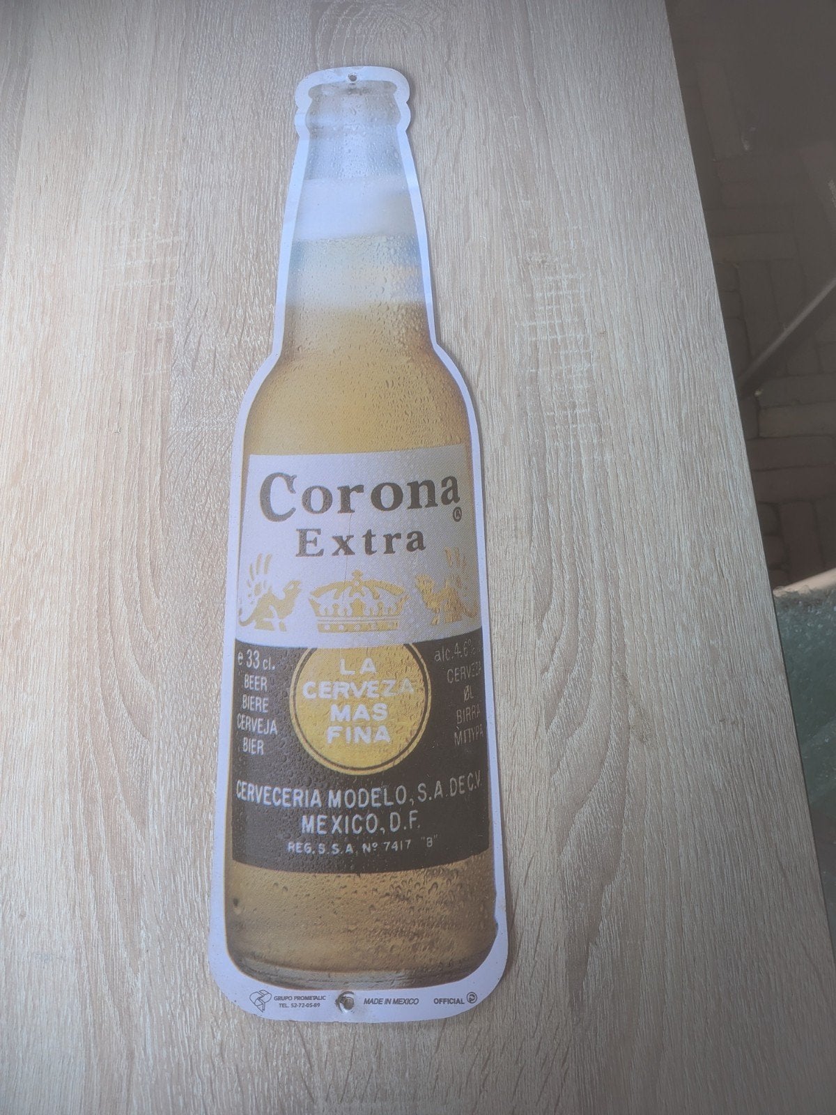 Corona Extra Reclamebord - Flesvormig, Ophalen of Verzenden, Zo goed als nieuw, Reclamebord