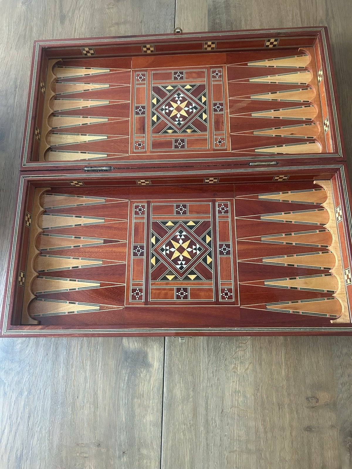 Helena Houten Backgammon/Schaakbord - Handgemaakt Turkije, Een of twee spelers, Ophalen of Verzenden, Zo goed als nieuw
