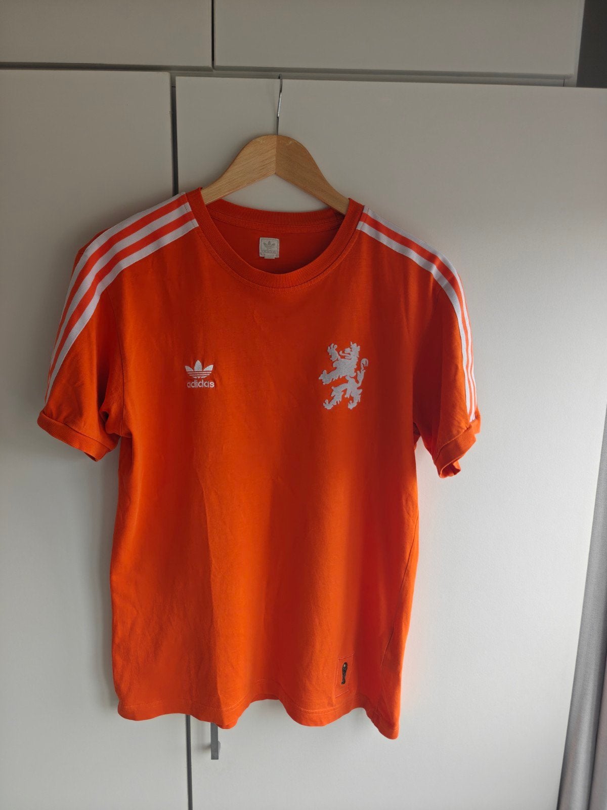 Adidas Originals Nederlands Elftal Retro Shirt (2006) Maat S, Verzamelen, Sportartikelen en Voetbal, Ophalen of Verzenden, Zo goed als nieuw
