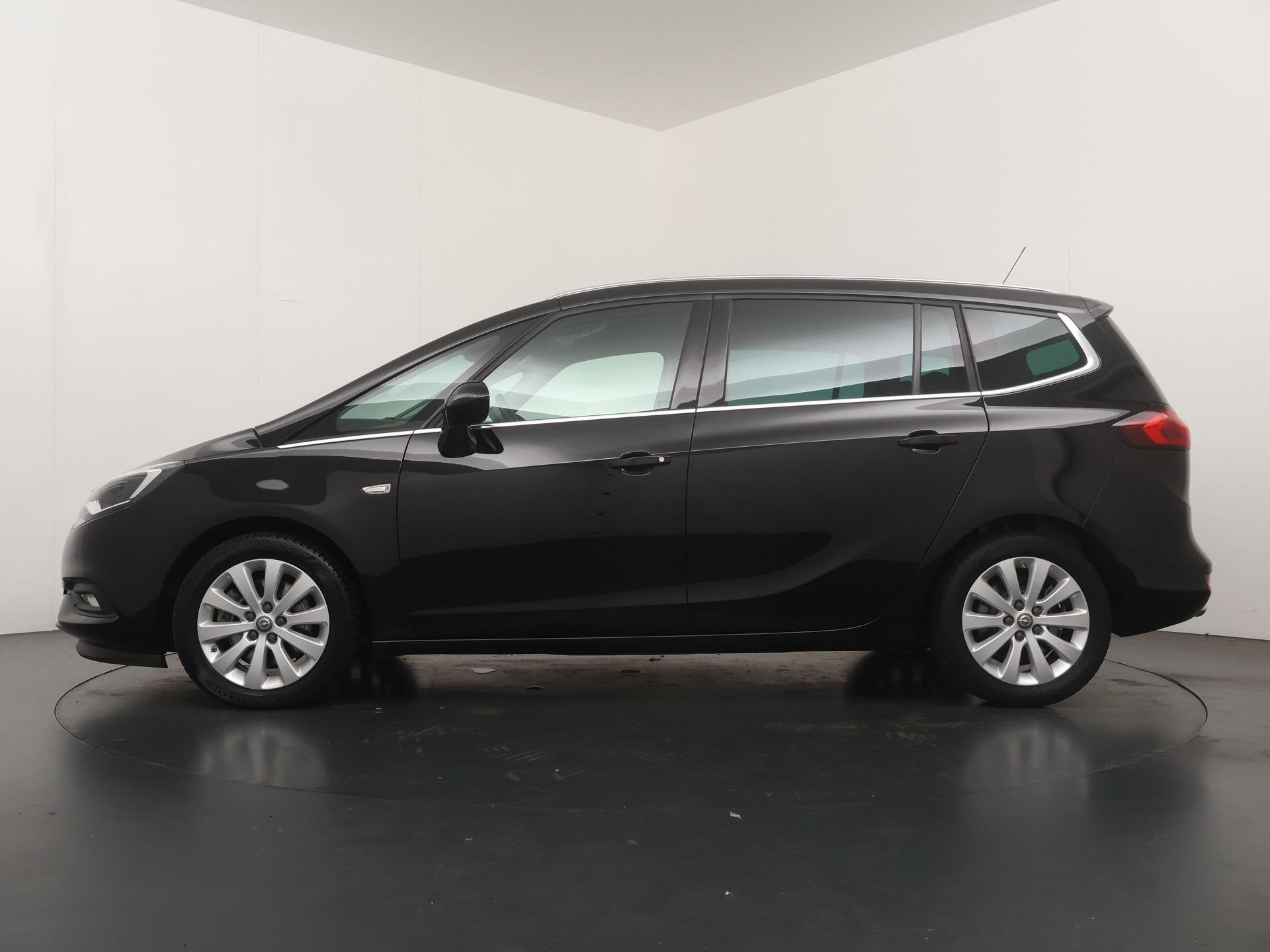 Opel Zafira 1.6 Turbo Online Edition 7p Automaat - Apple Car, Gebruikt, 4 cilinders, 7 stoelen, Zwart