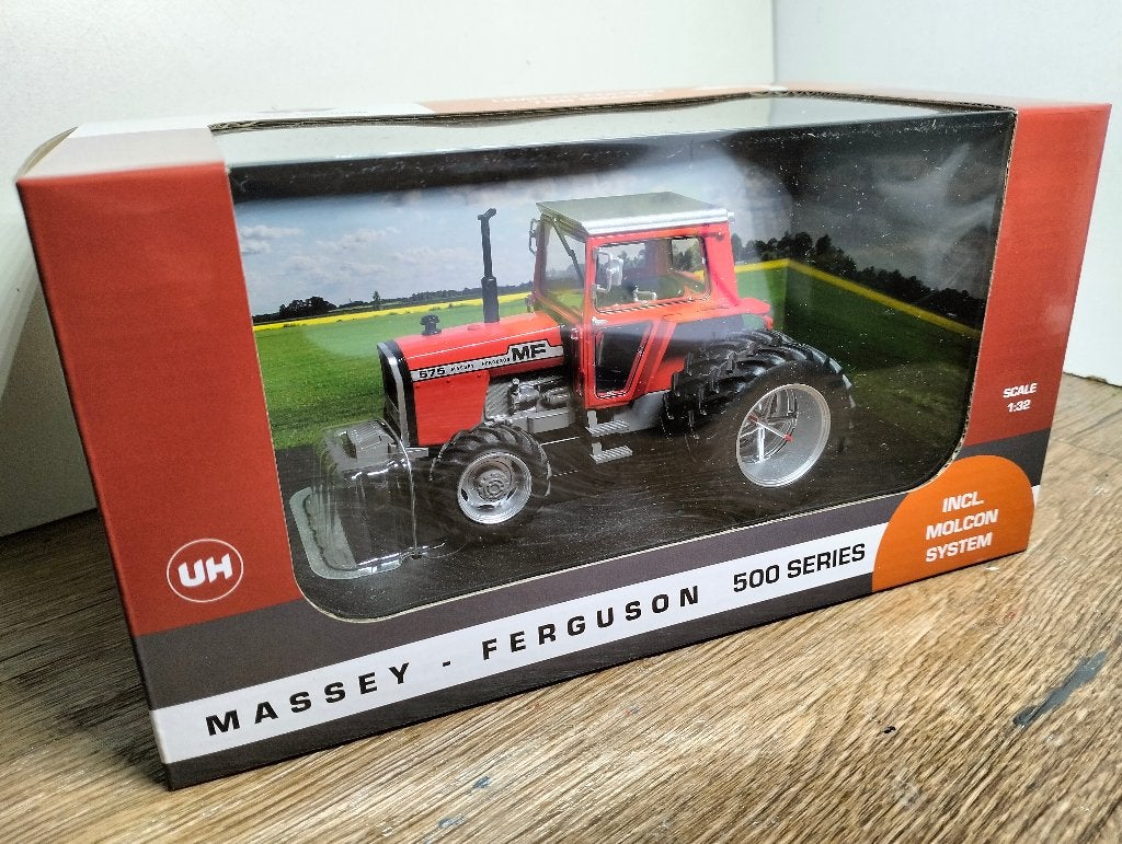 Te koop UH6765 Massey Ferguson 575 4-wd Molcon Gelimiteerd., Ophalen of Verzenden, Nieuw, Tractor of Landbouw, Universal Hobbies