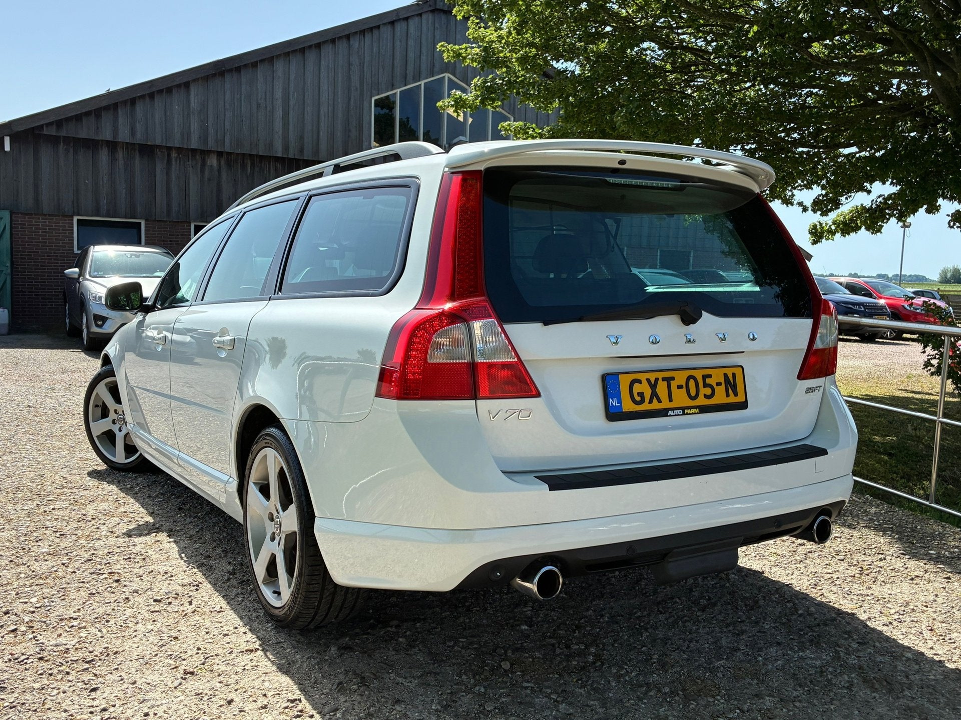 Volvo V70 2.5T Summum | R-Design + Clima + Cruise + Leder nu, Auto's, Voorwielaandrijving, Gebruikt, Zwart, Handgeschakeld