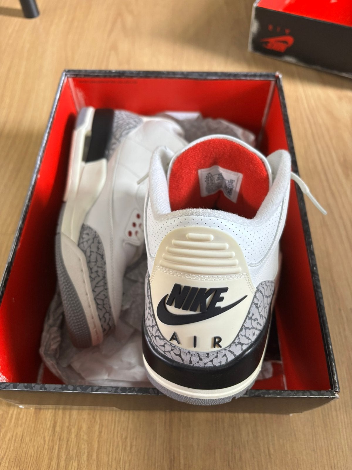 Jordan 3 retro white cement, Overige, Maat XS of kleiner, Ophalen of Verzenden, Vechtsportschoenen