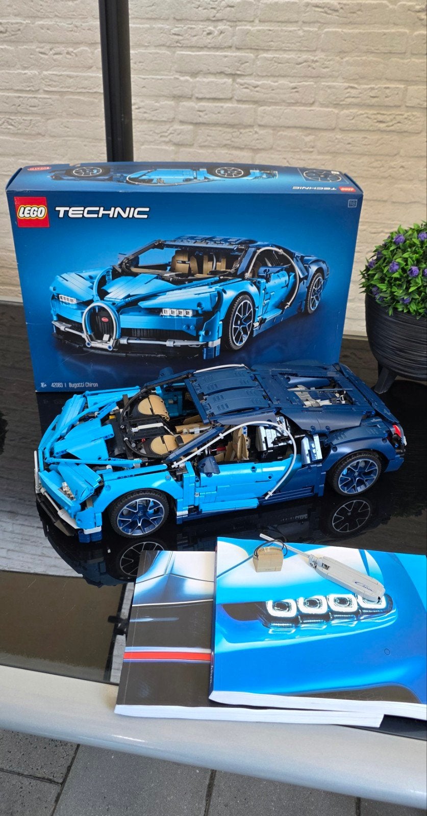 Lego Technic Bugatti 42083, Kinderen en Baby's, Speelgoed | Duplo en Lego, Ophalen of Verzenden, Zo goed als nieuw, Complete set